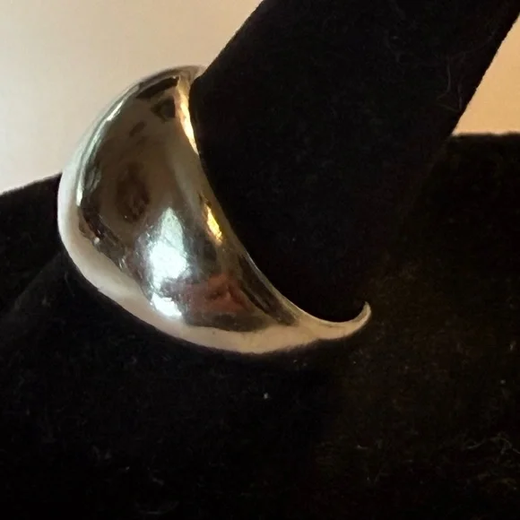 Ring - sz 7.75 adjustable - silver tone dome - New! No flaws. BOGO offer ⬇️ - Picture 4 of 9